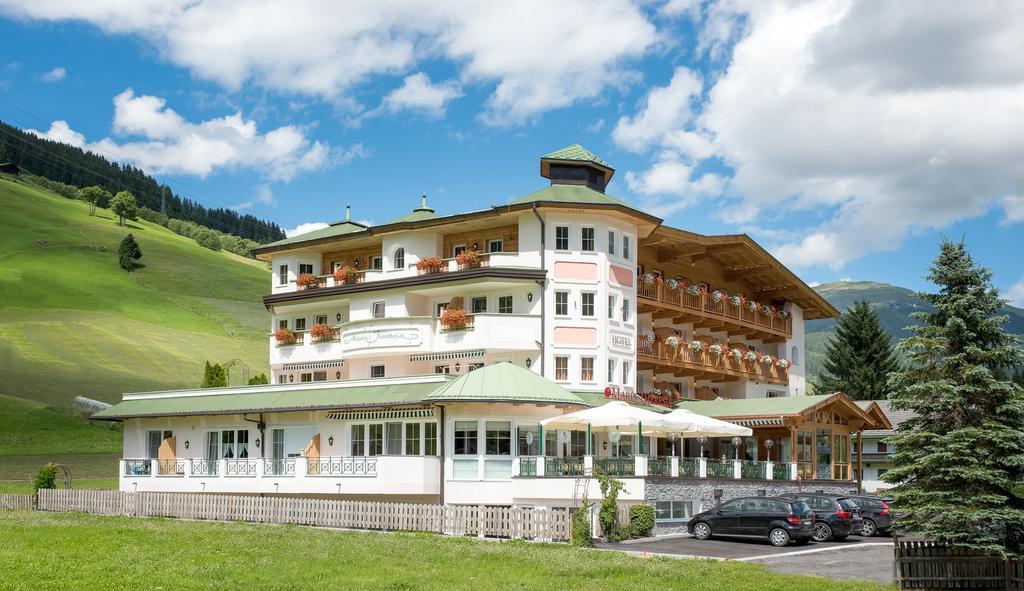 Hotel Maria Theresia Gerlos Exterior foto